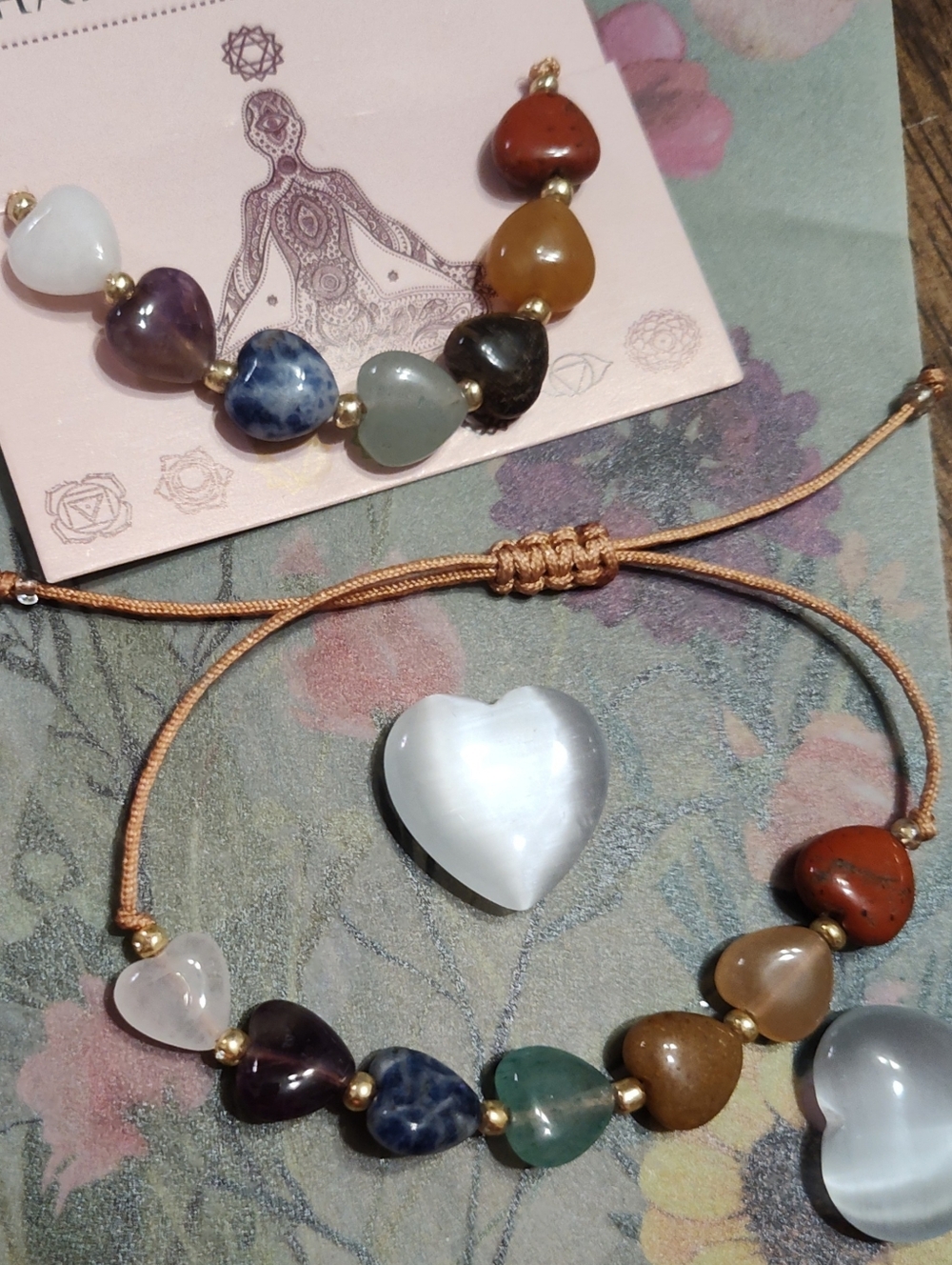 7 Chakra Hearts Gemstone Adjustable Bracelet - Picture 5 of 11